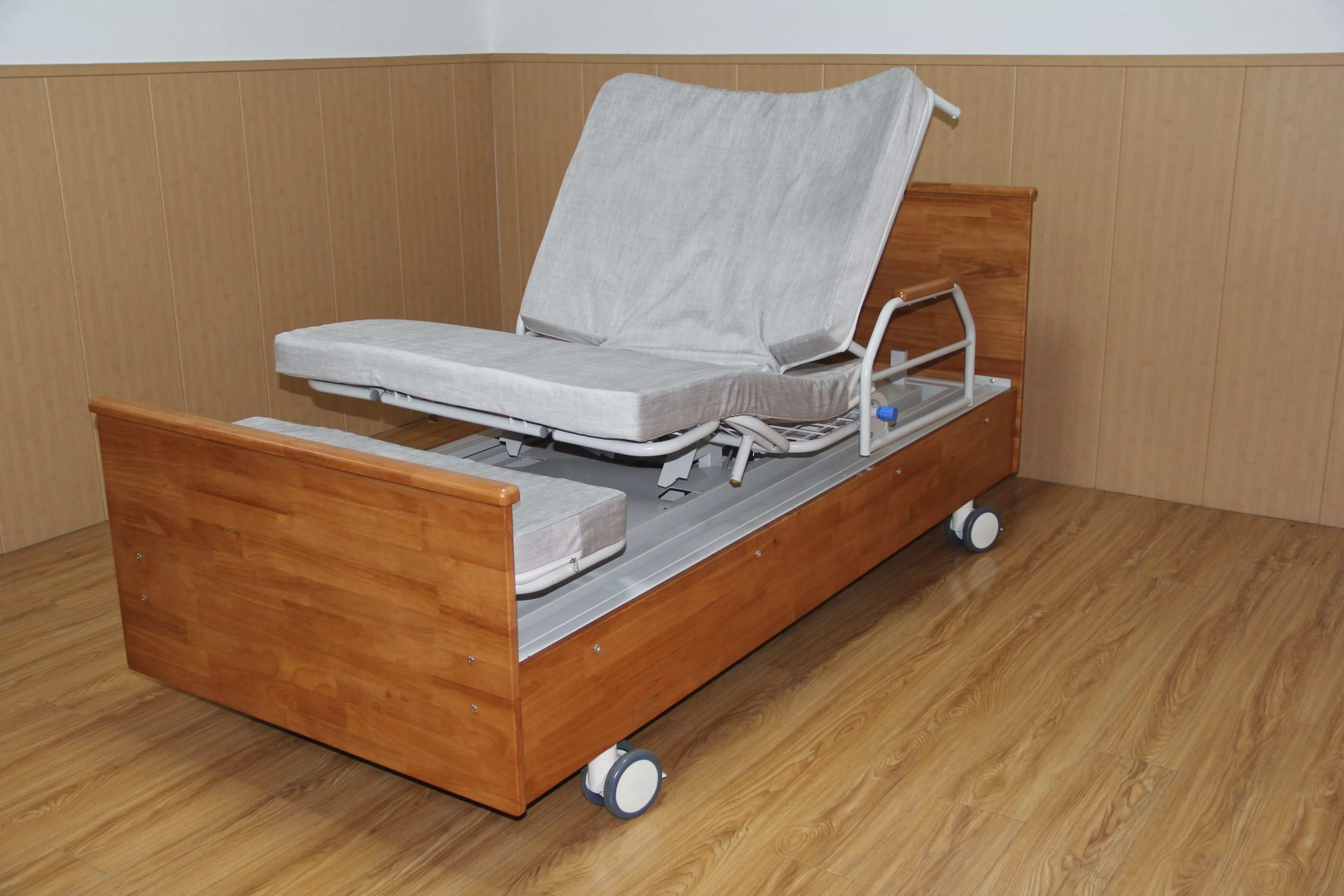 JDH05-1 Electric multifunctional rotating nursing bed