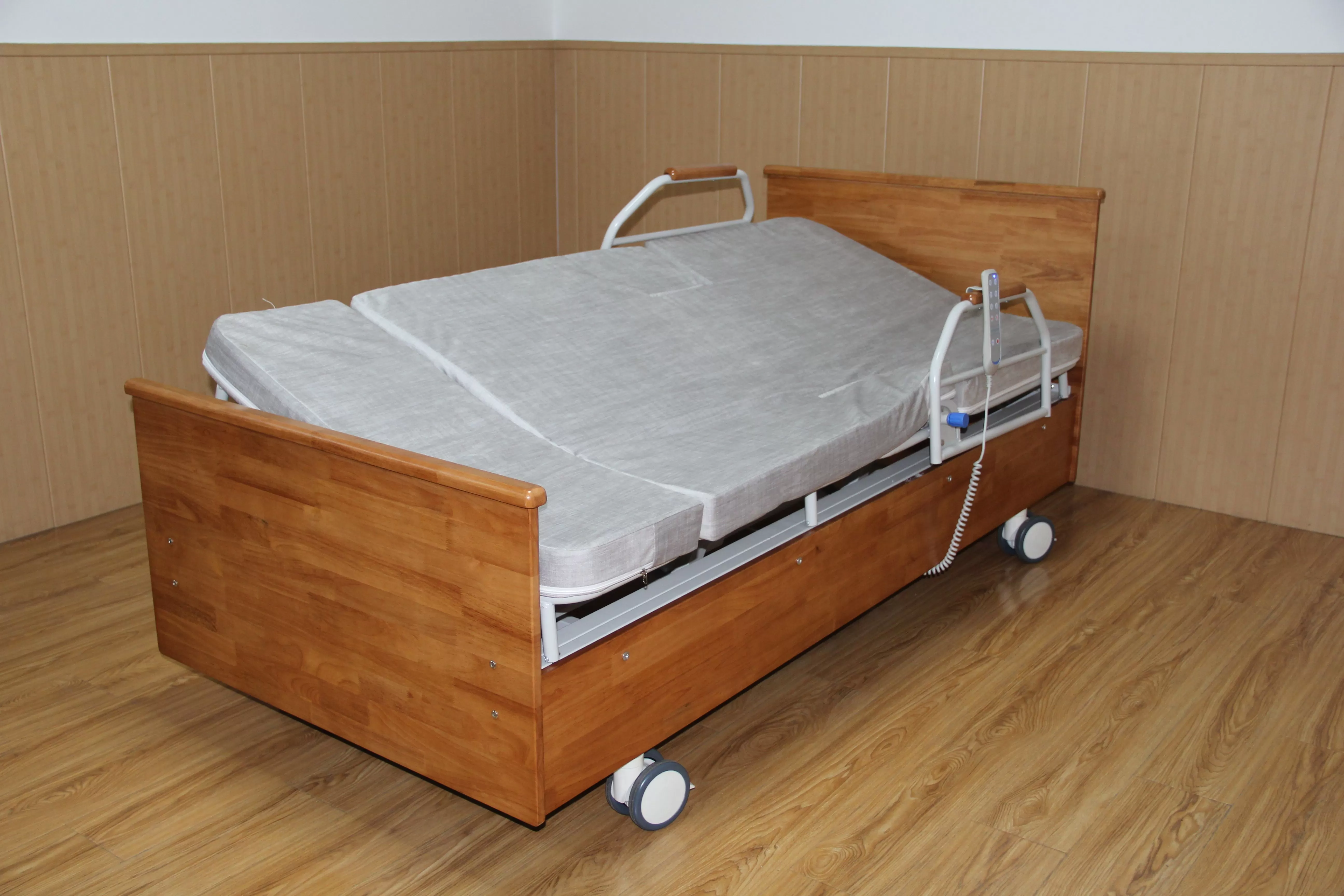 JDH05-1 Electric multifunctional rotating nursing bed